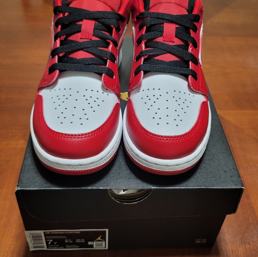 Women Jordan Low 1 Bulls